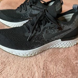 Nike react